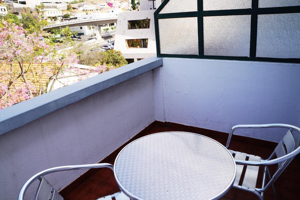 Hostel Residencial Parque Funchal  Zewnętrze zdjęcie