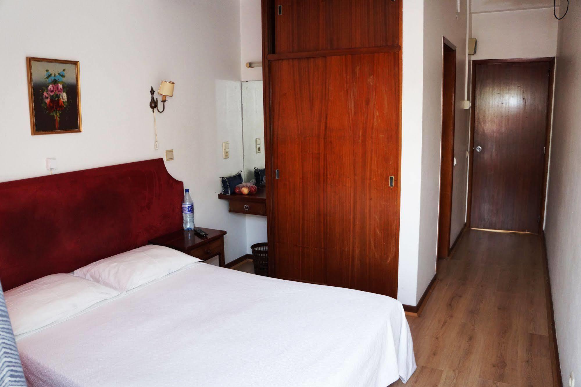 Hostel Residencial Parque Funchal  Zewnętrze zdjęcie